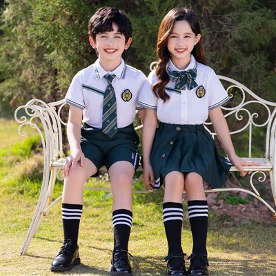 POLO Pantalons curts verd oliva Vestit escolar